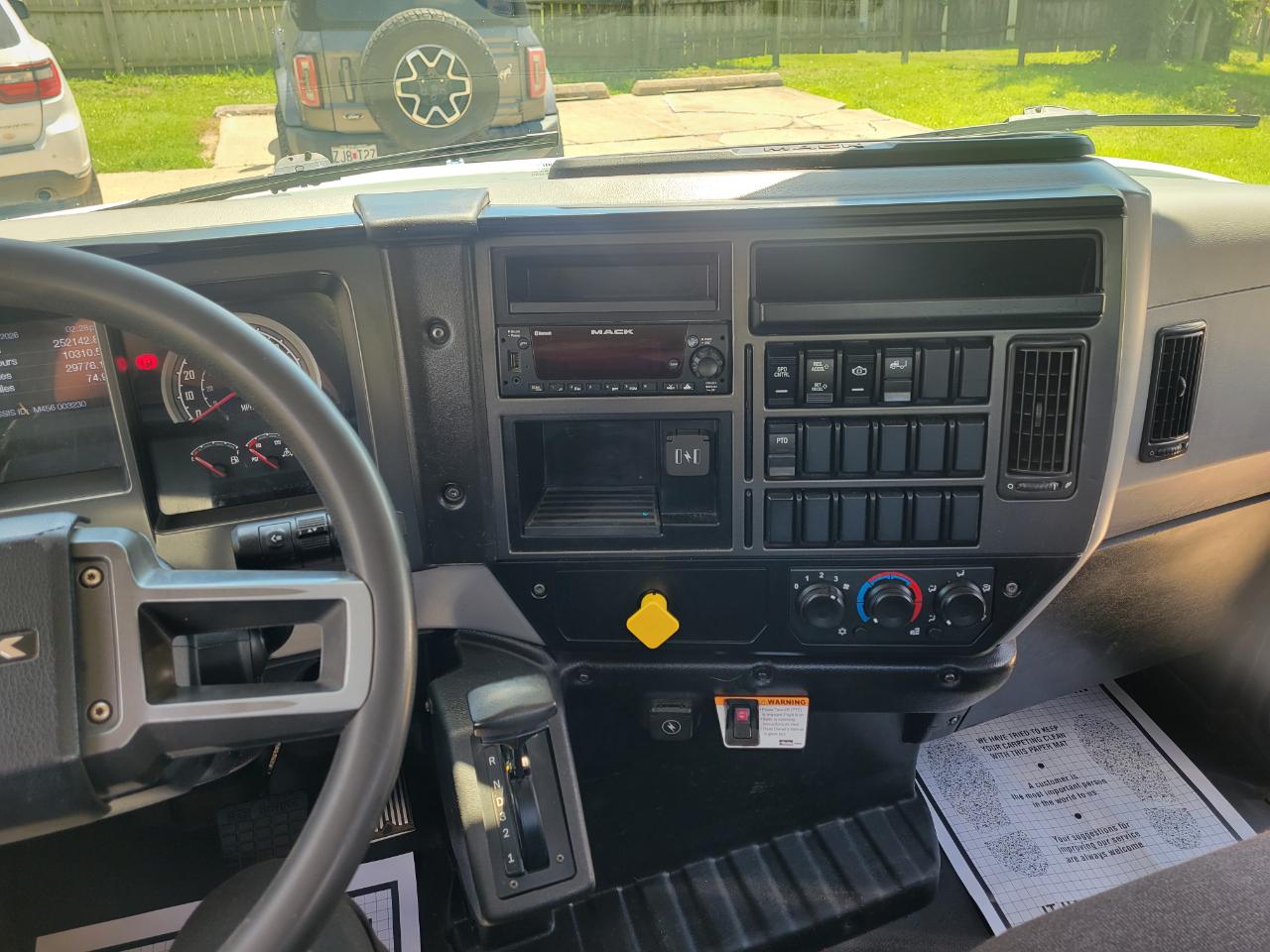 Mack MD  2022