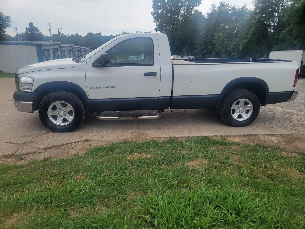 Dodge Ram 1500 ST Regular Cab 2WD 2006