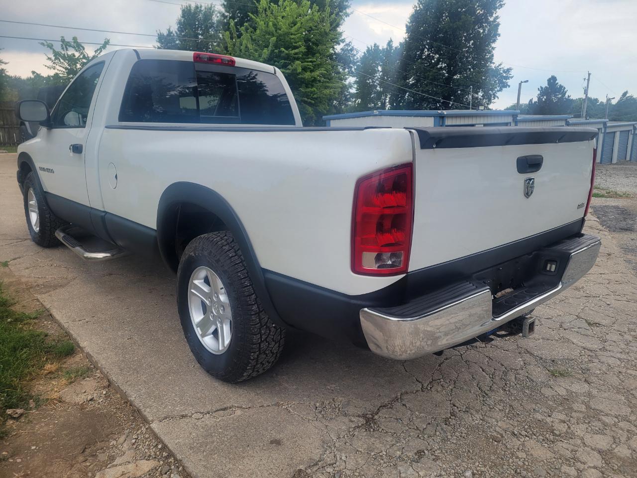 Dodge Ram 1500 ST Regular Cab 2WD 2006