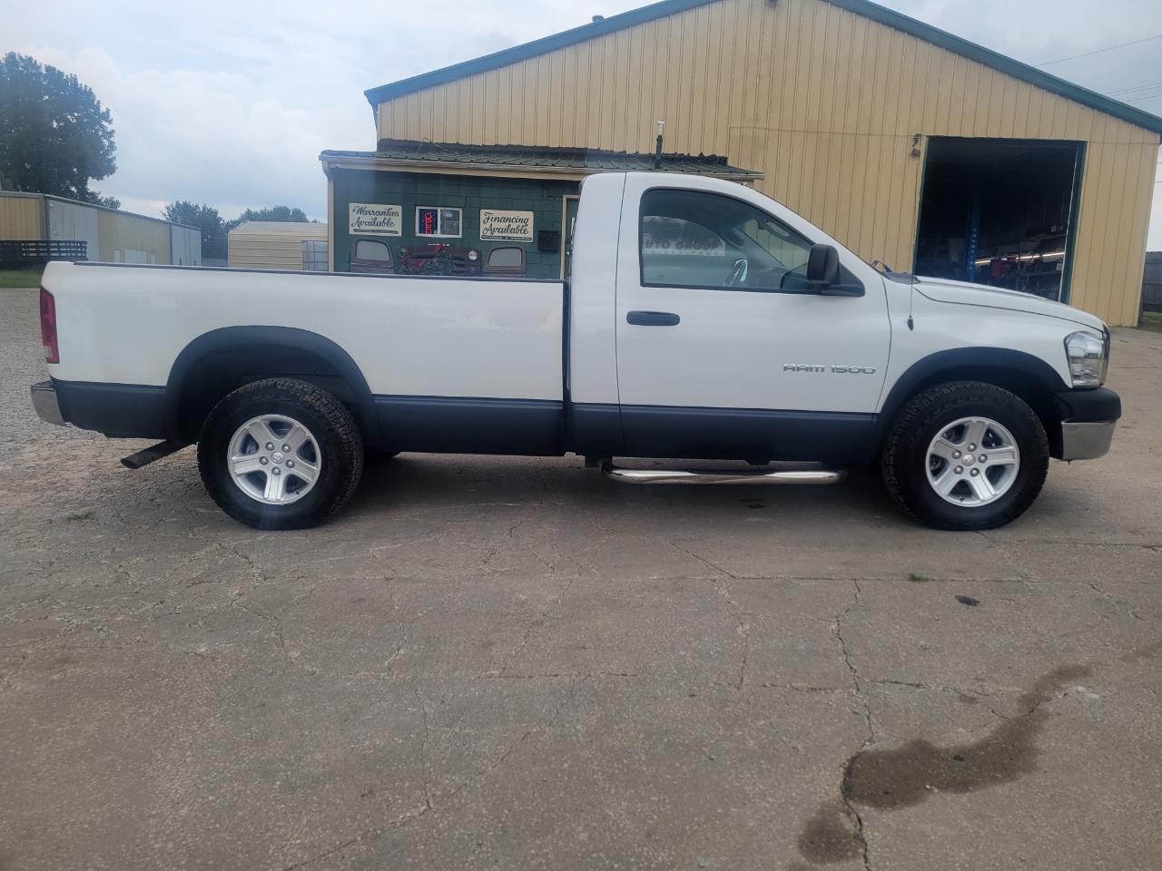 Dodge Ram 1500 ST Regular Cab 2WD 2006