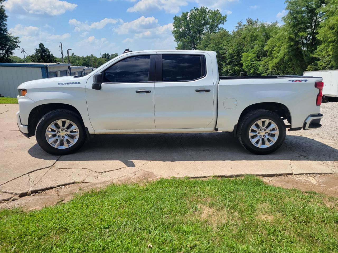 Chevrolet Silverado 1500 Custom Crew Cab 4WD 2020