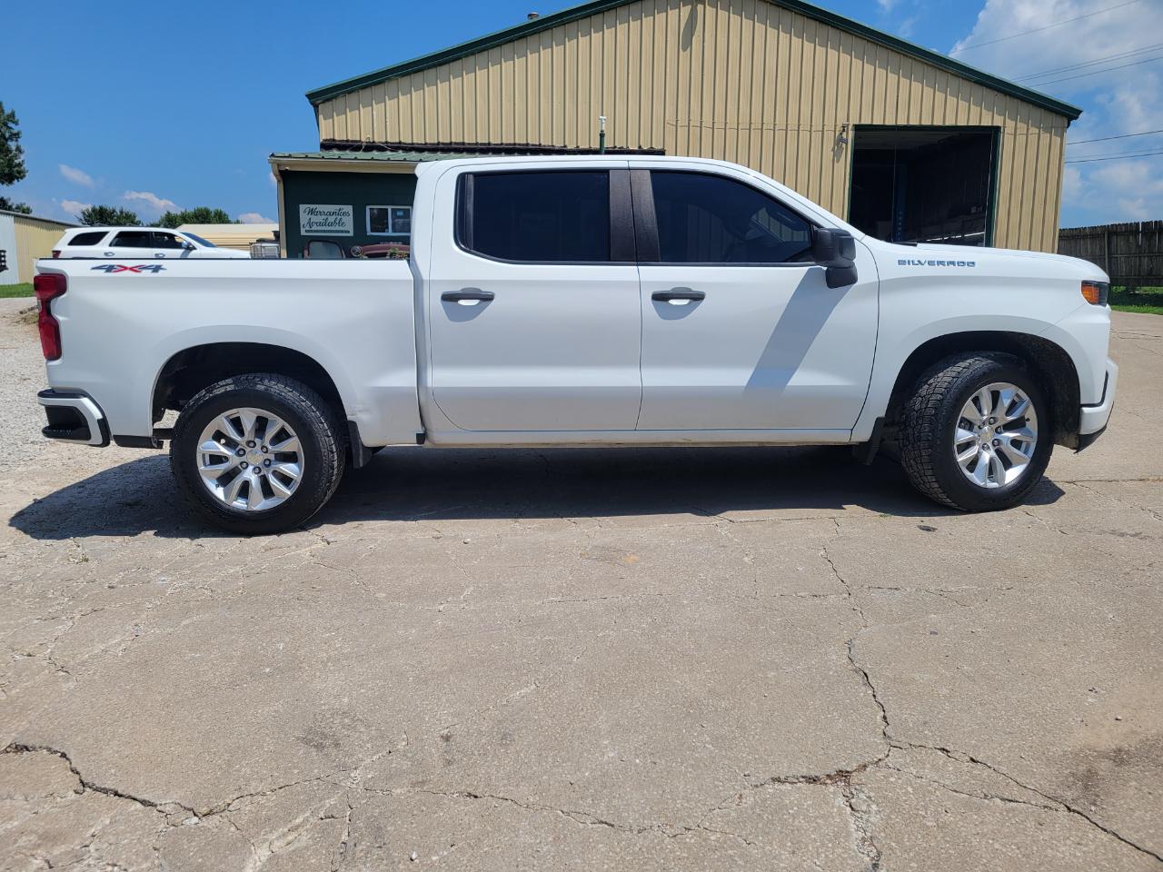 Chevrolet Silverado 1500 Custom Crew Cab 4WD 2020