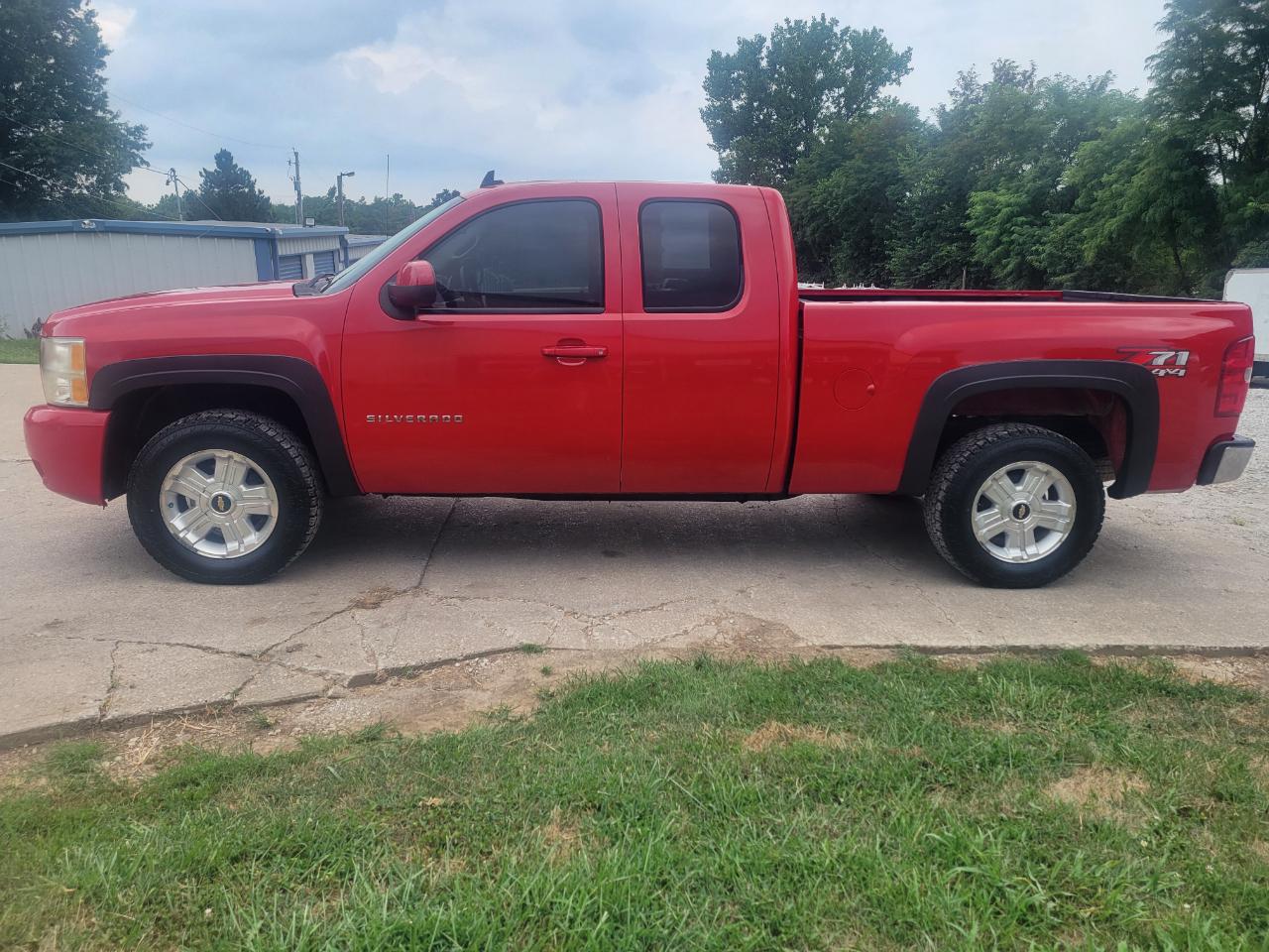Chevrolet Silverado 1500 LT Ext. Cab 4WD 2011