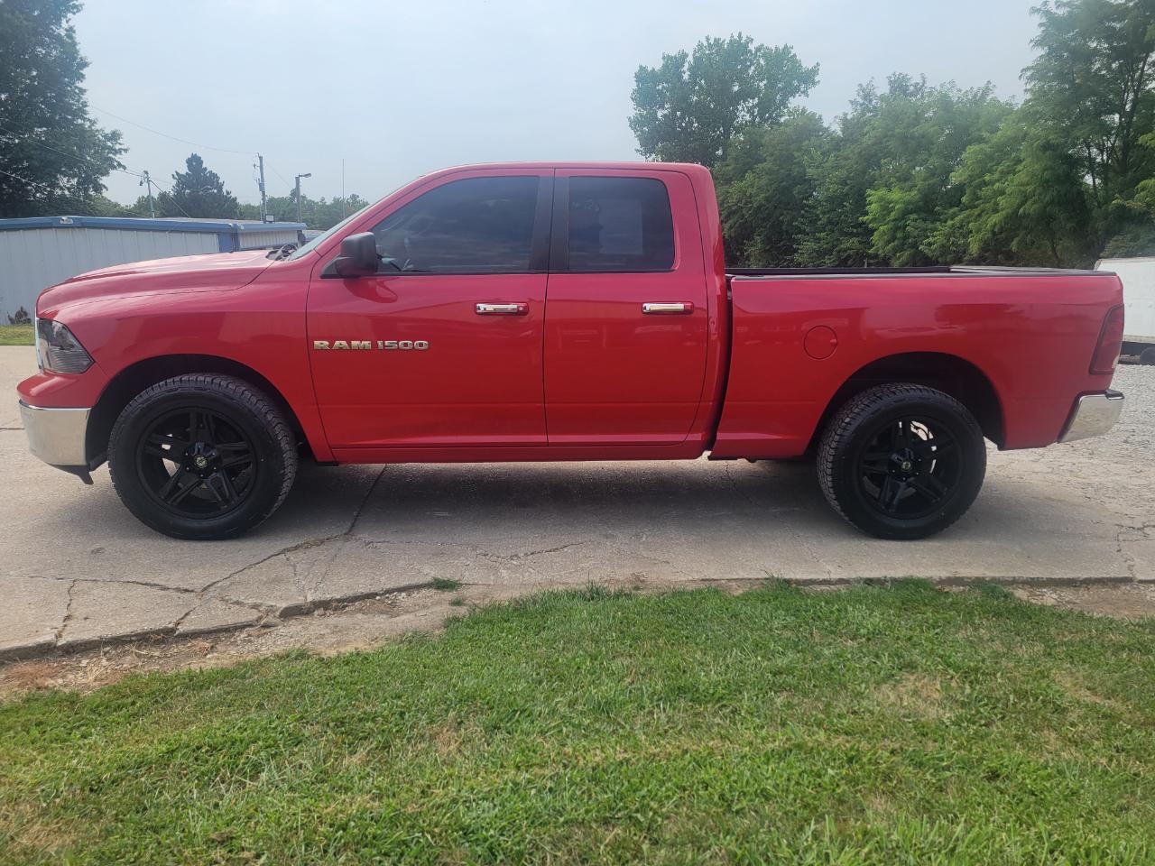 Dodge 1500 SLT Crew Cab 4WD 2011
