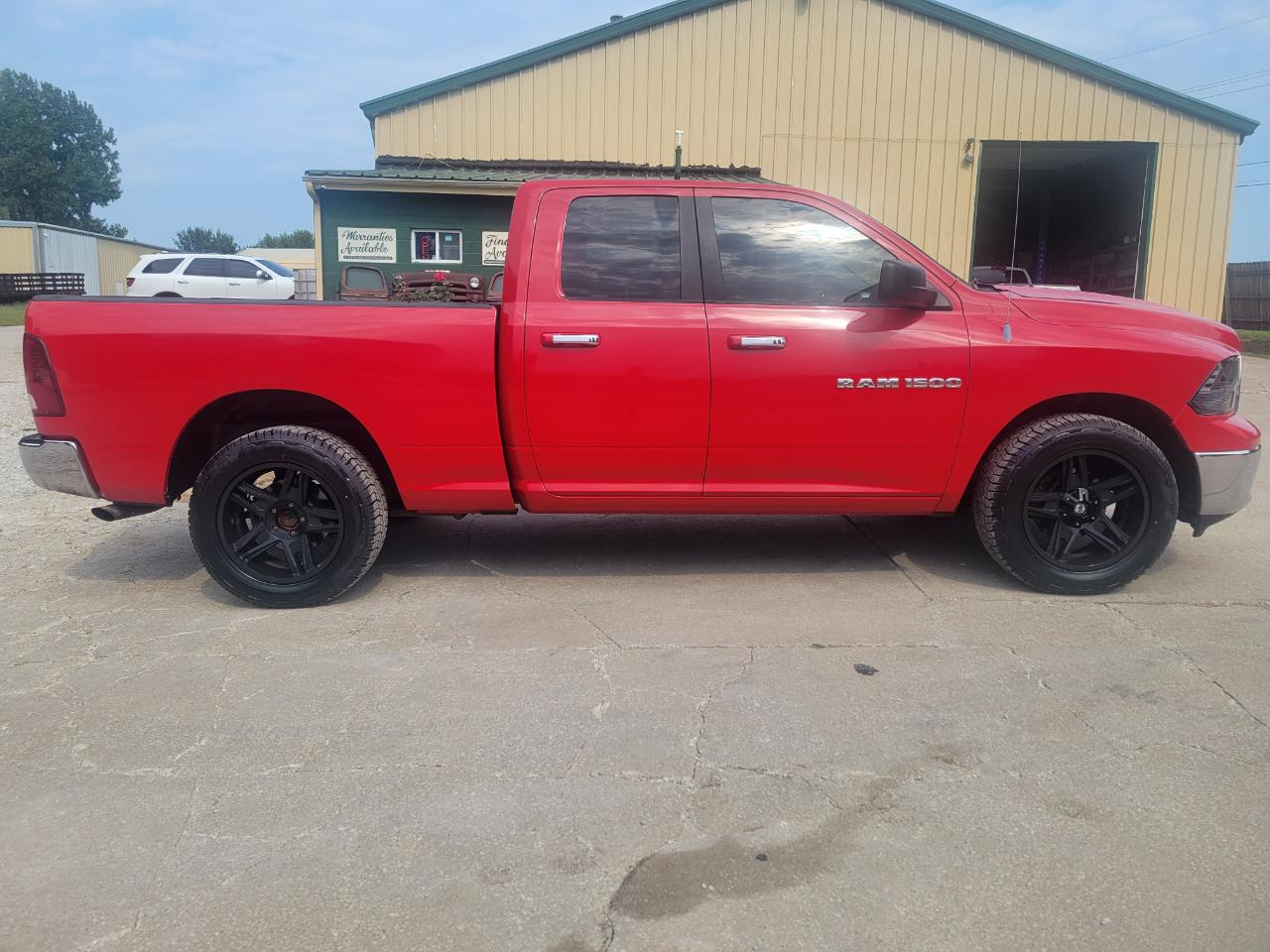 Dodge 1500 SLT Crew Cab 4WD 2011