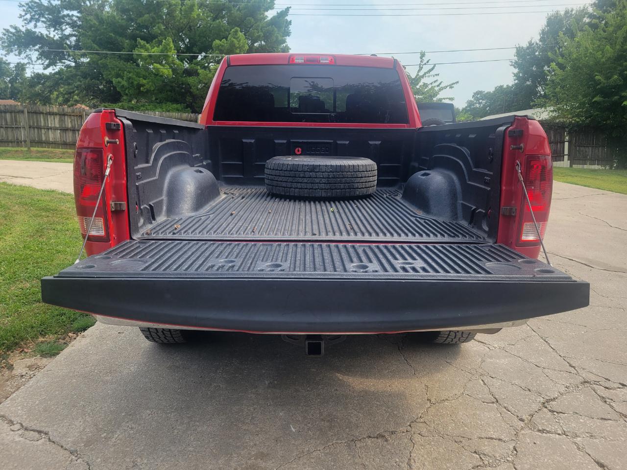 Dodge 1500 SLT Crew Cab 4WD 2011