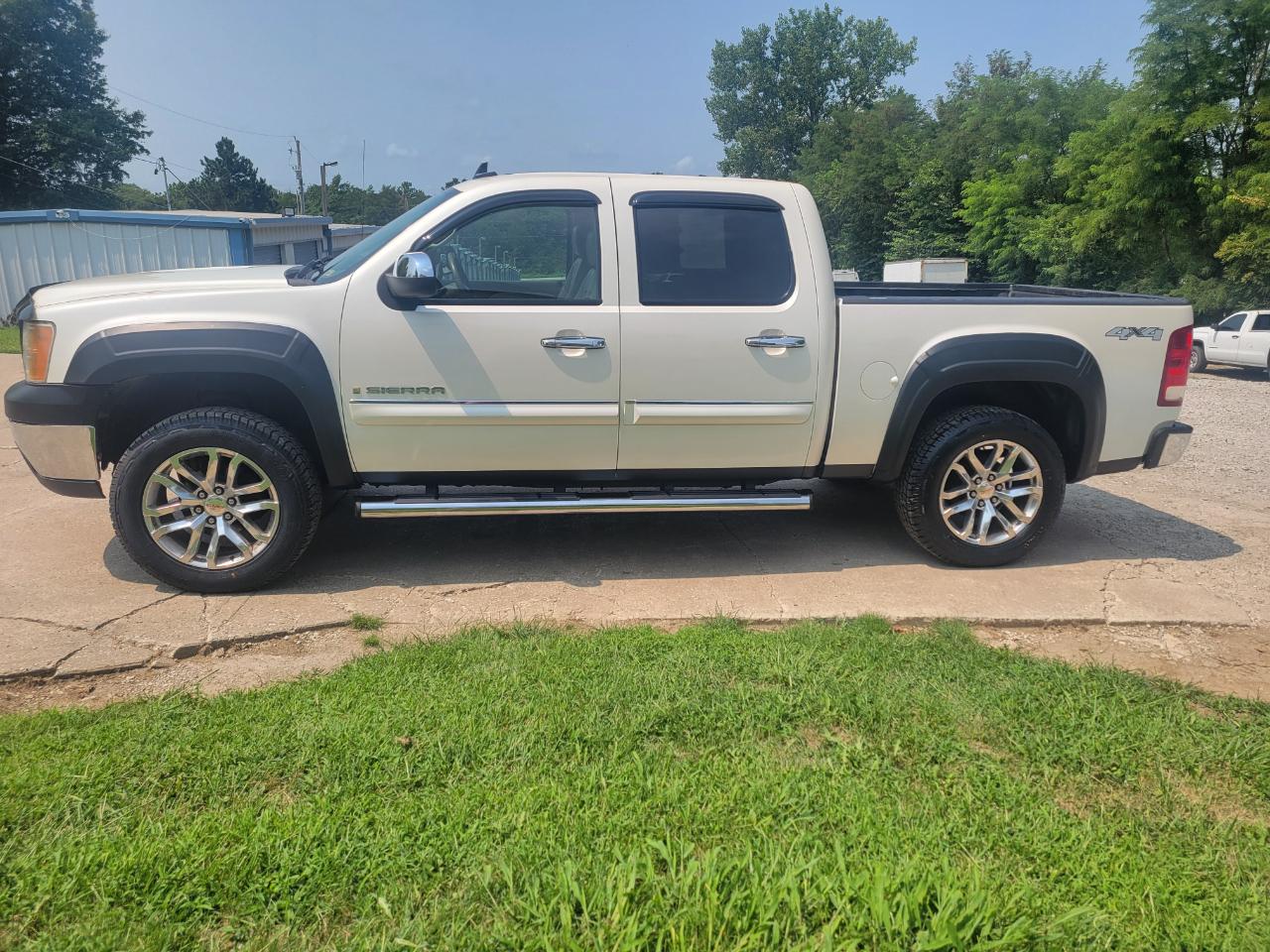 GMC Sierra 1500 SLT Crew Cab Short Bed 4WD 2009