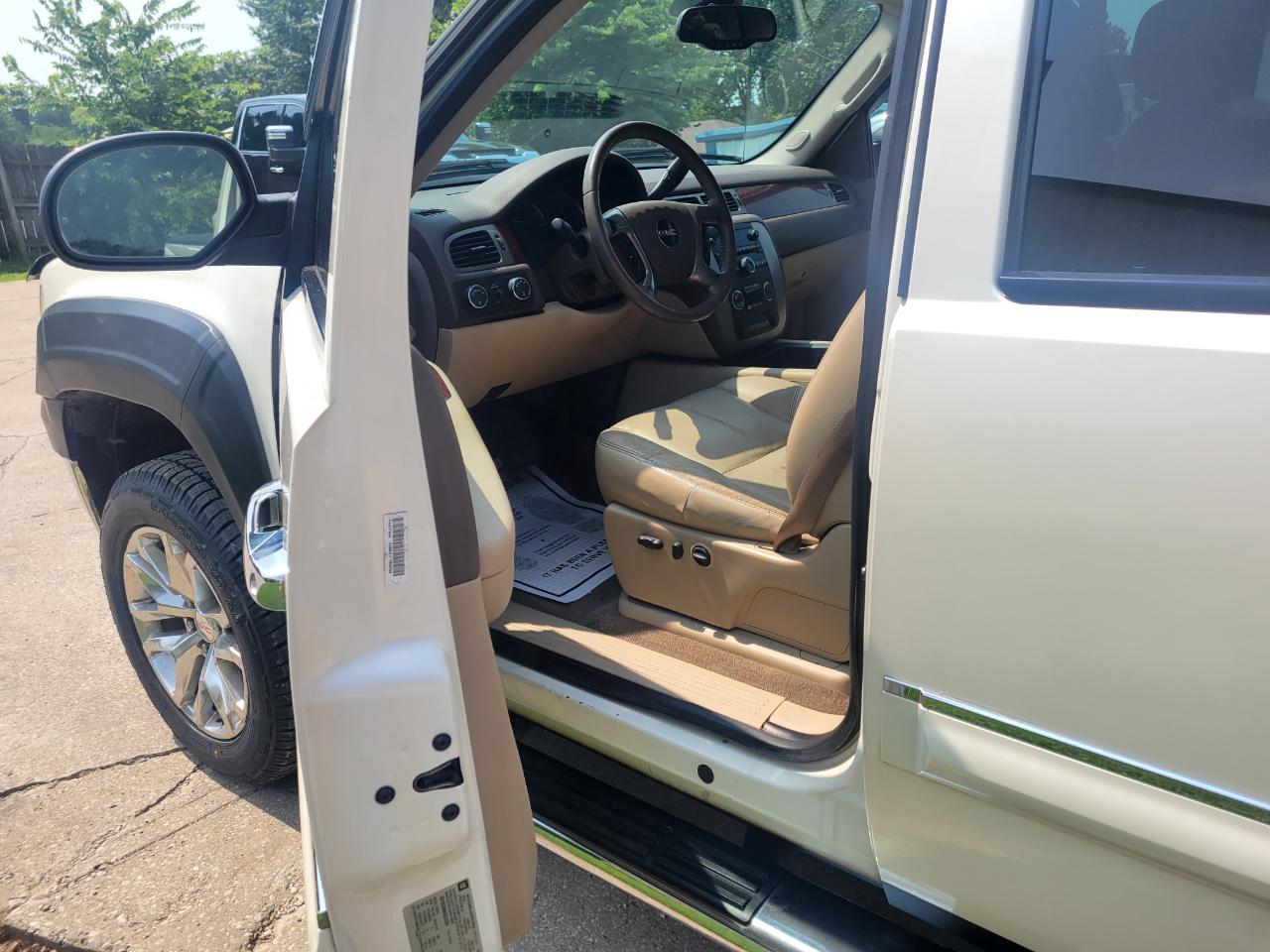 GMC Sierra 1500 SLT Crew Cab Short Bed 4WD 2009