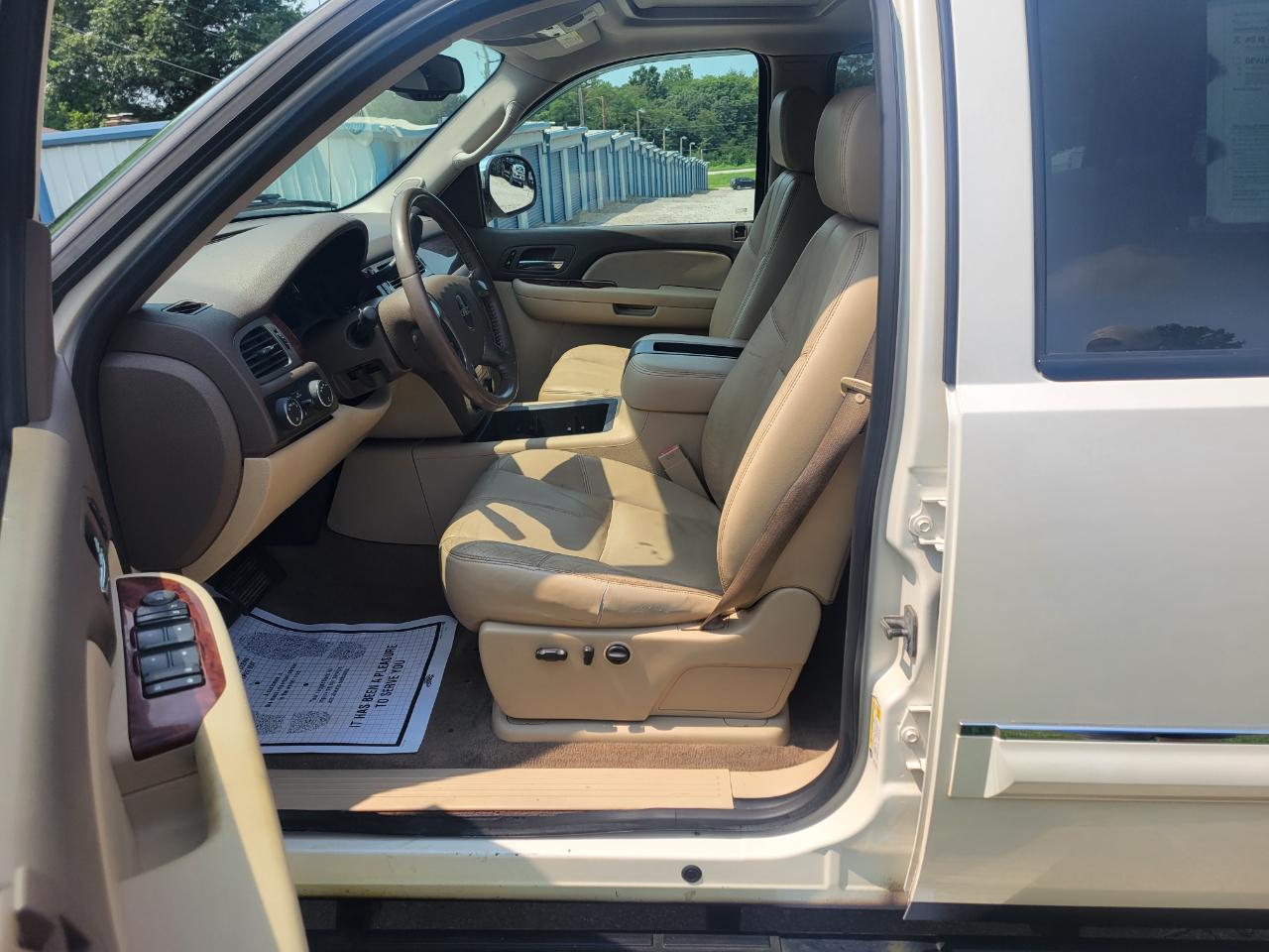 GMC Sierra 1500 SLT Crew Cab Short Bed 4WD 2009