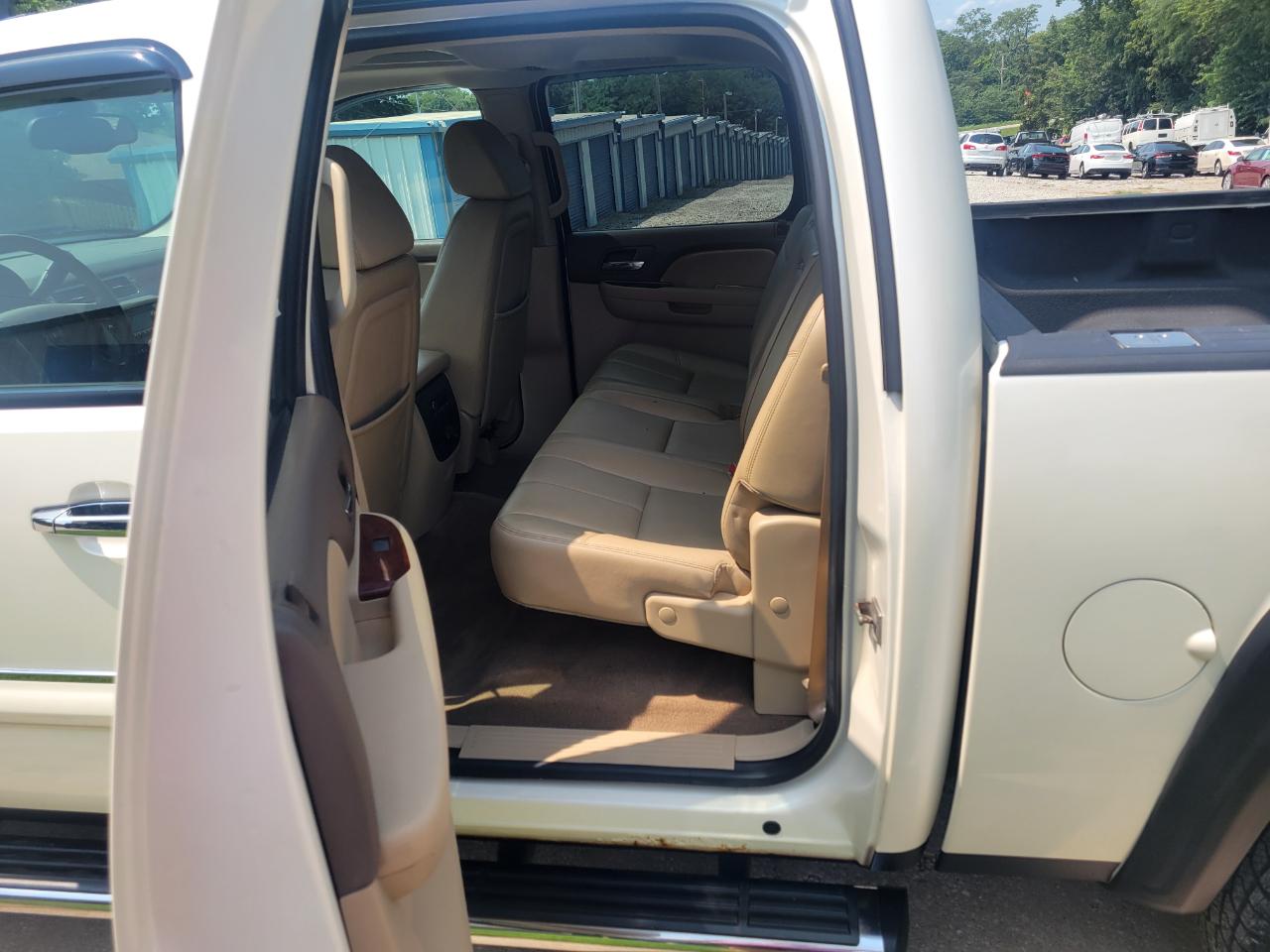 GMC Sierra 1500 SLT Crew Cab Short Bed 4WD 2009