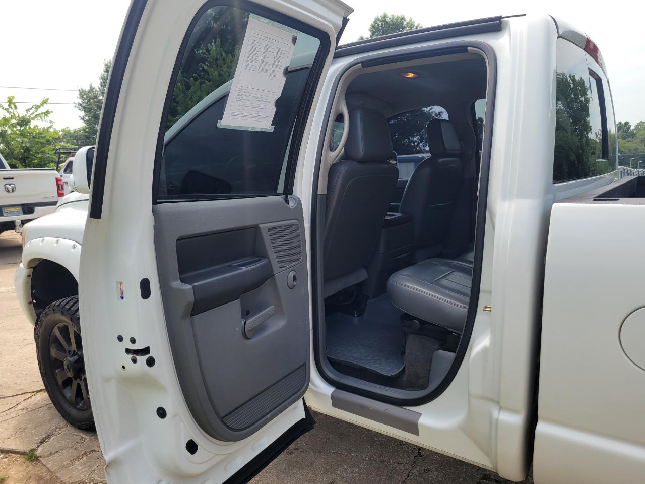 Dodge Ram 2500 Laramie Quad Cab 4WD 2007