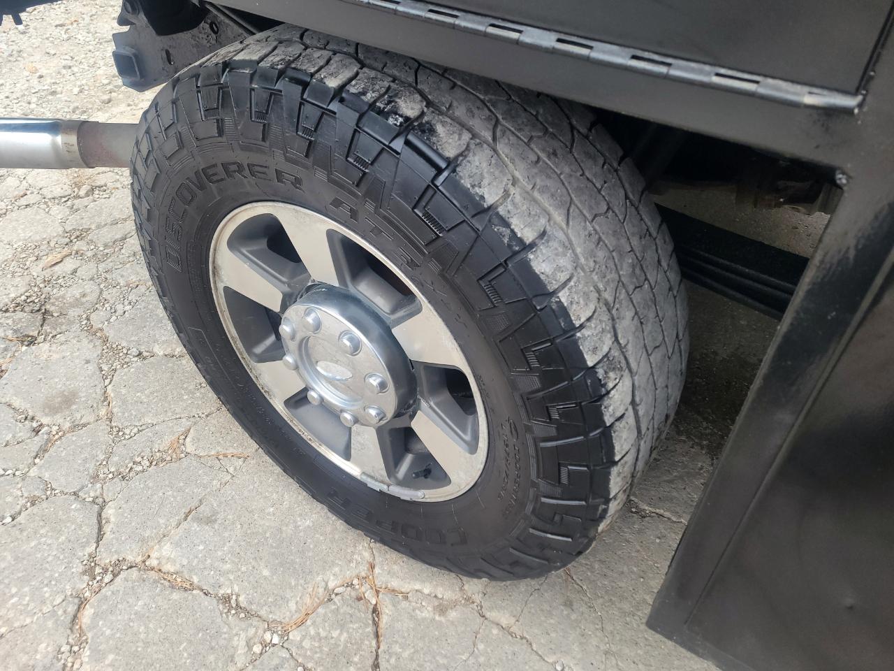 Ford Super Duty F-250  2011