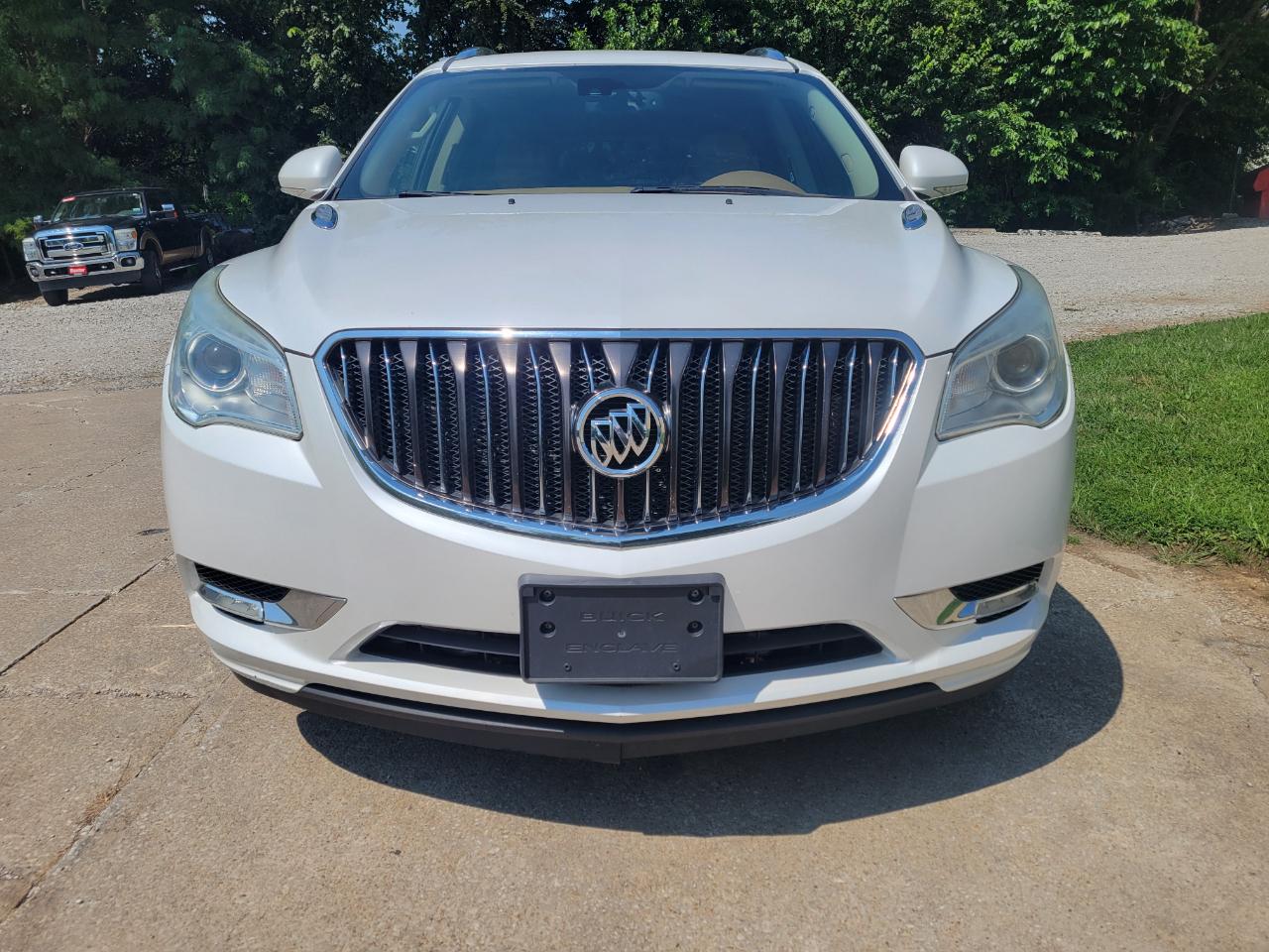 Buick Enclave FWD 4dr Leather 2017