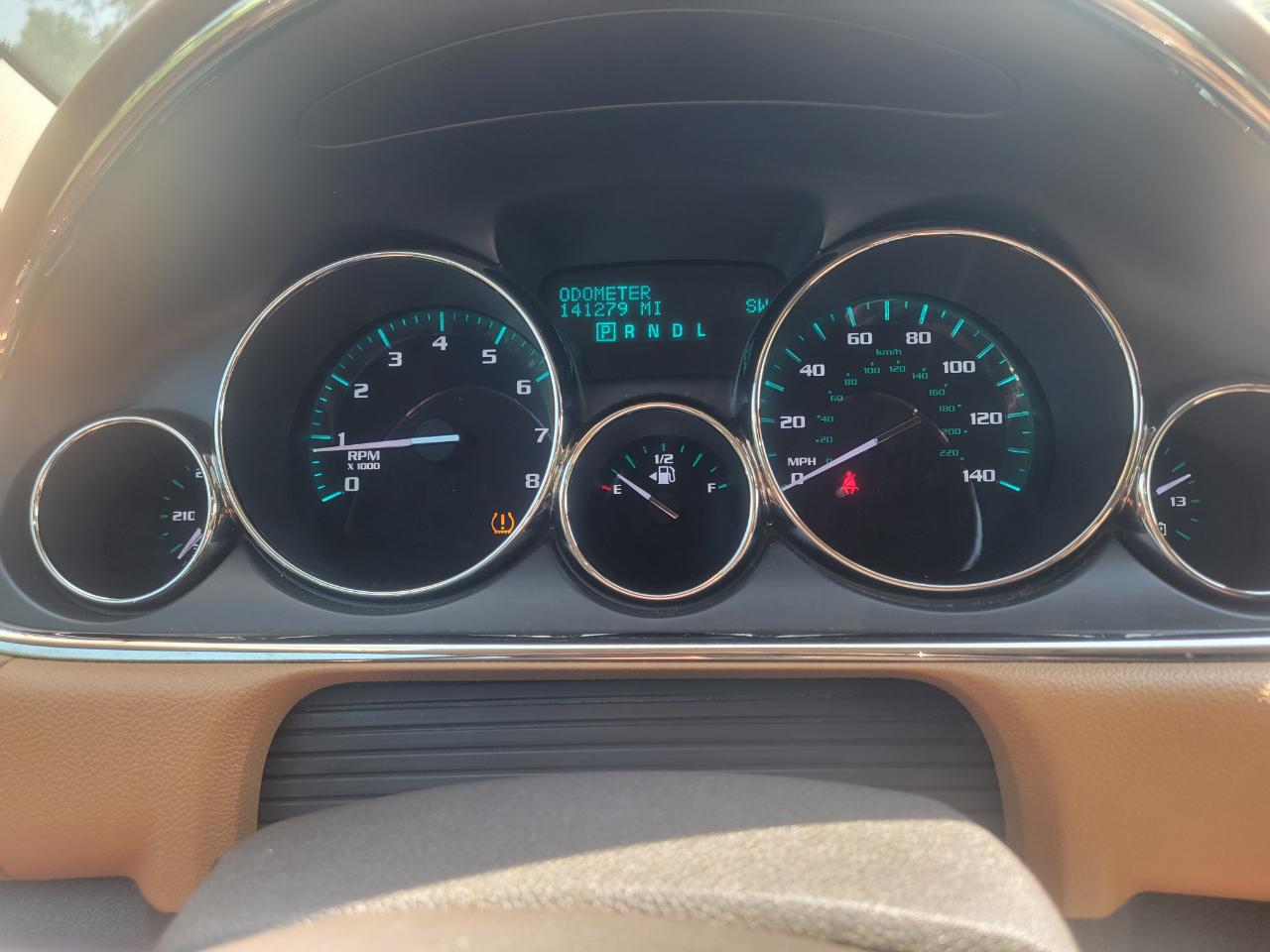 Buick Enclave FWD 4dr Leather 2017