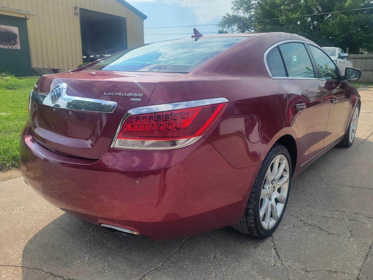 Buick LaCrosse 4dr Sdn CXS 2011