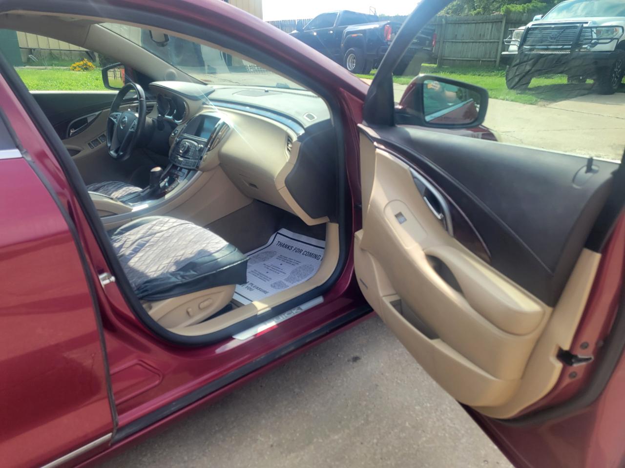 Buick LaCrosse 4dr Sdn CXS 2011
