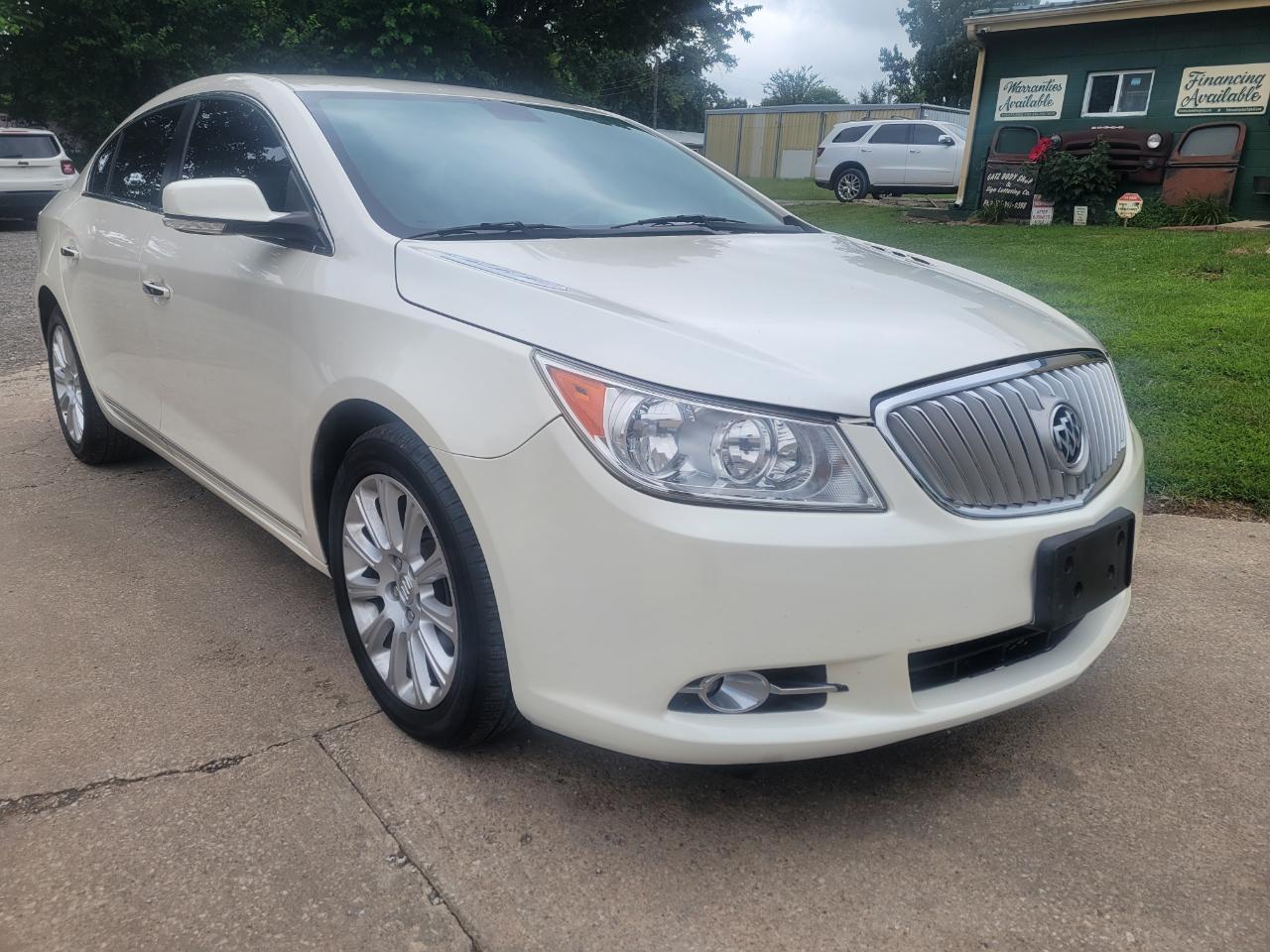 Buick LaCrosse 4dr Sdn Premium 1 FWD 2013