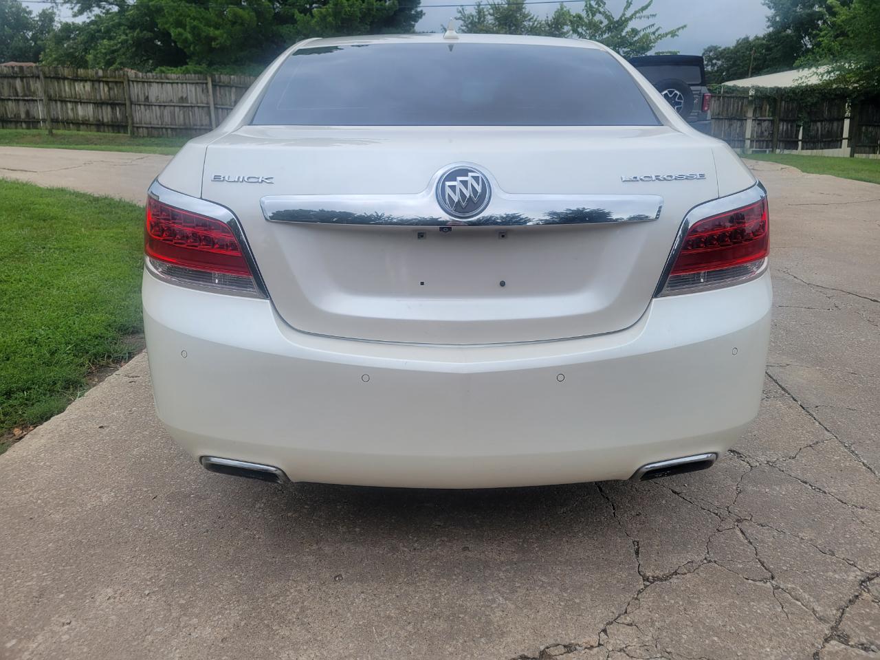 Buick LaCrosse 4dr Sdn Premium 1 FWD 2013