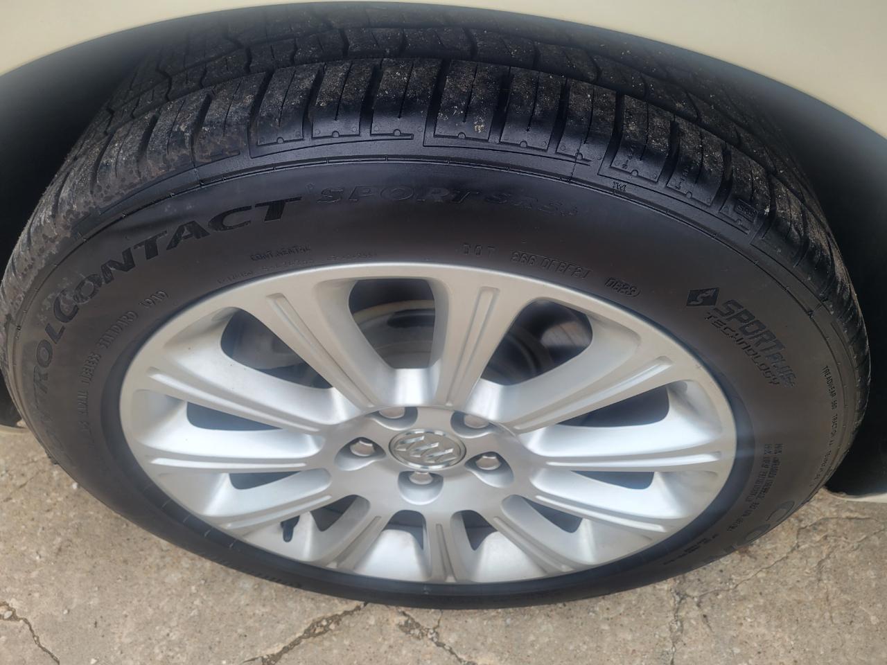 Buick LaCrosse 4dr Sdn Premium 1 FWD 2013