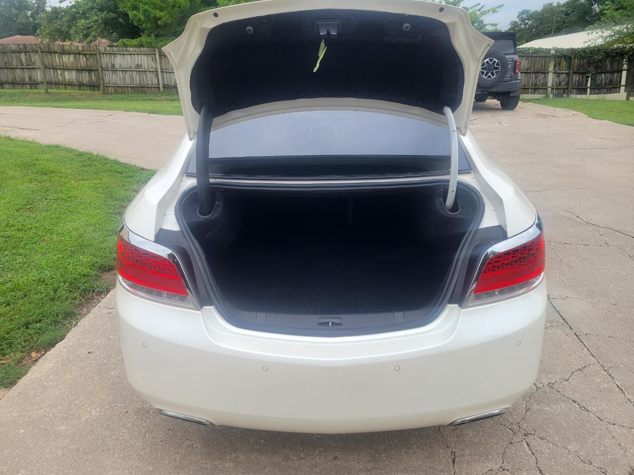 Buick LaCrosse 4dr Sdn Premium 1 FWD 2013