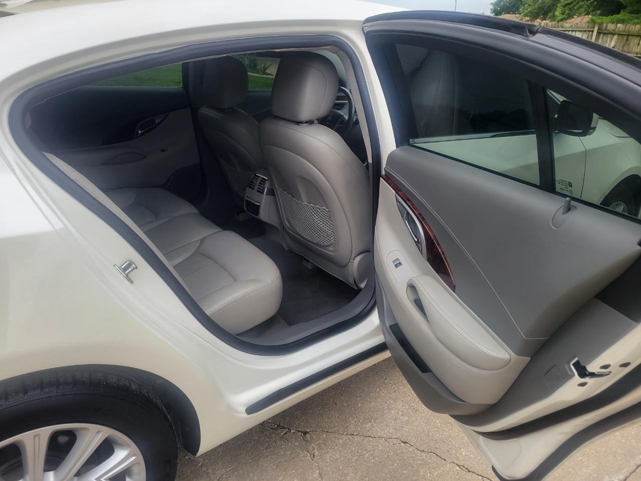 Buick LaCrosse 4dr Sdn Premium 1 FWD 2013