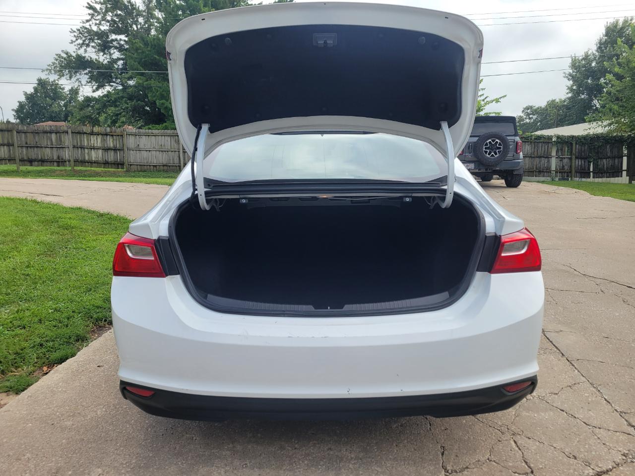 Chevrolet Malibu 4dr Sdn 1LT 2023