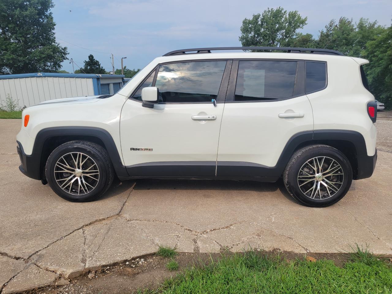 Jeep Renegade FWD 4dr Latitude 2016