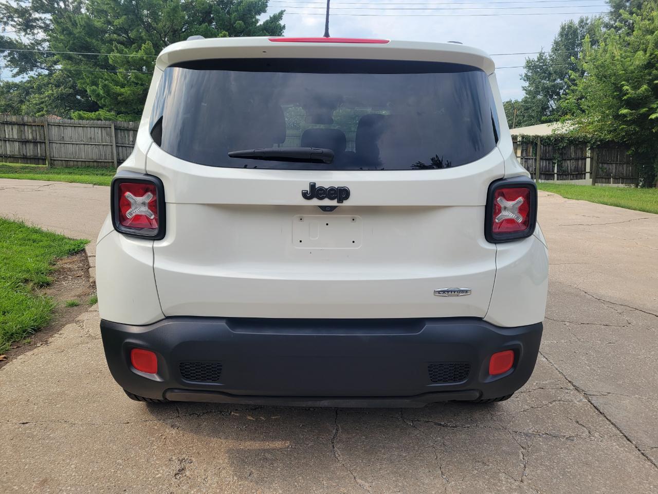 Jeep Renegade FWD 4dr Latitude 2016