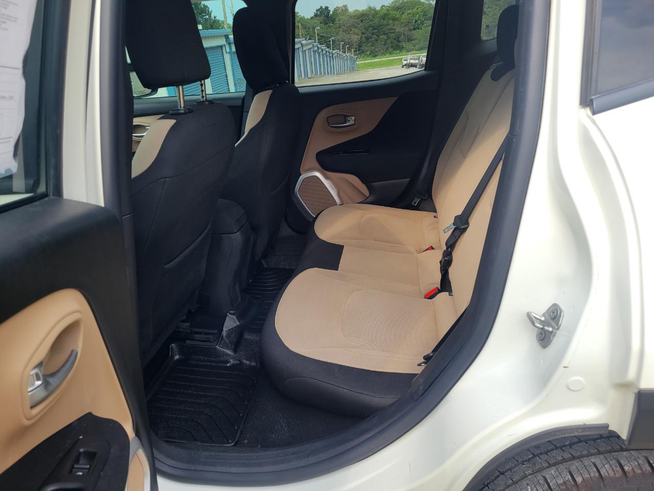 Jeep Renegade FWD 4dr Latitude 2016