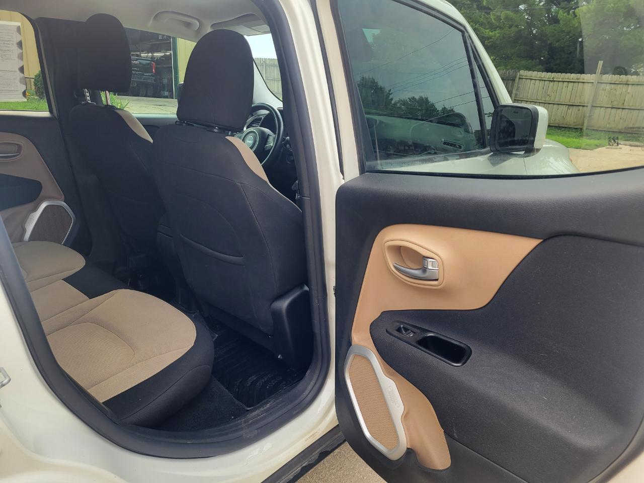 Jeep Renegade FWD 4dr Latitude 2016
