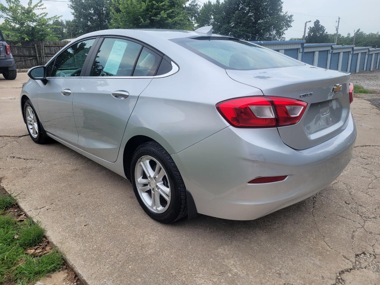 Chevrolet Cruze 4dr Sdn 1.4L LT w/1SD 2018