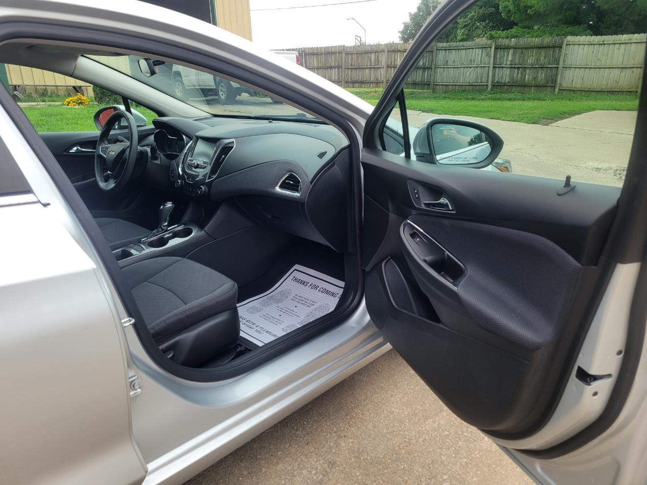Chevrolet Cruze 4dr Sdn 1.4L LT w/1SD 2018