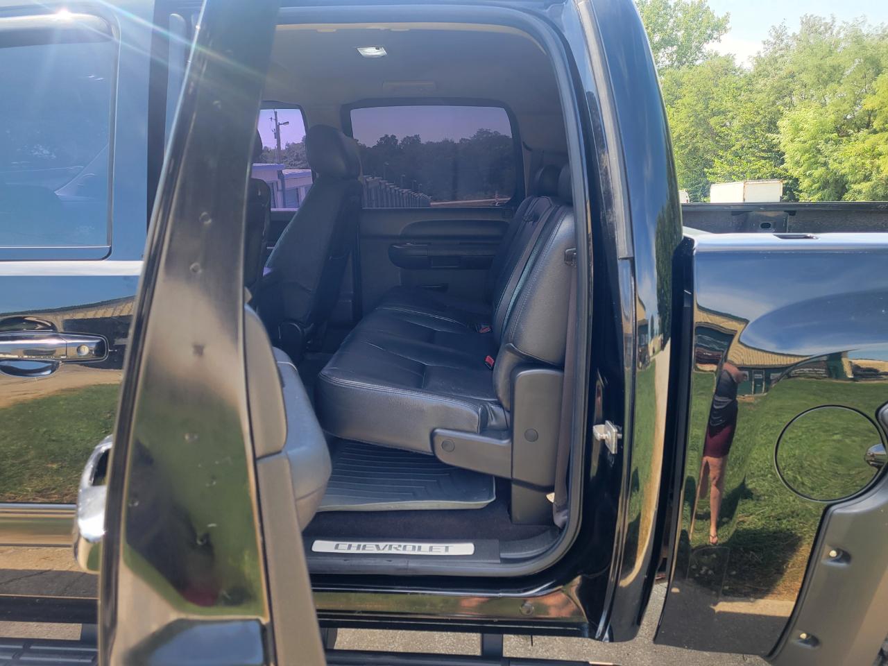 Chevrolet Silverado 1500 LT Crew Cab 4WD 2013