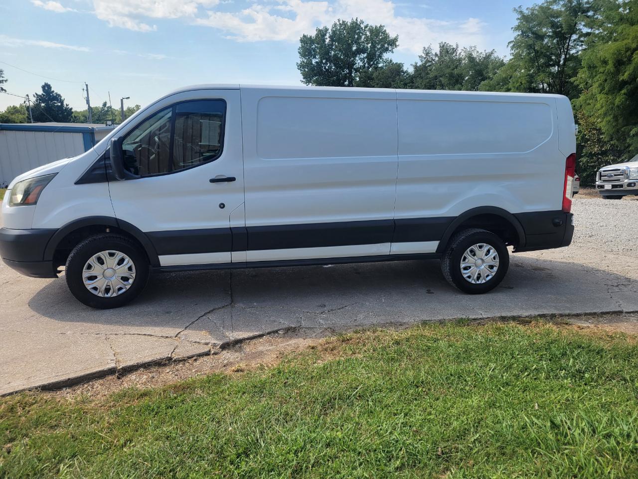 Ford Transit Cargo Van T-250 148" Low Rf 9000 GVWR Swing-Out RH Dr 2015