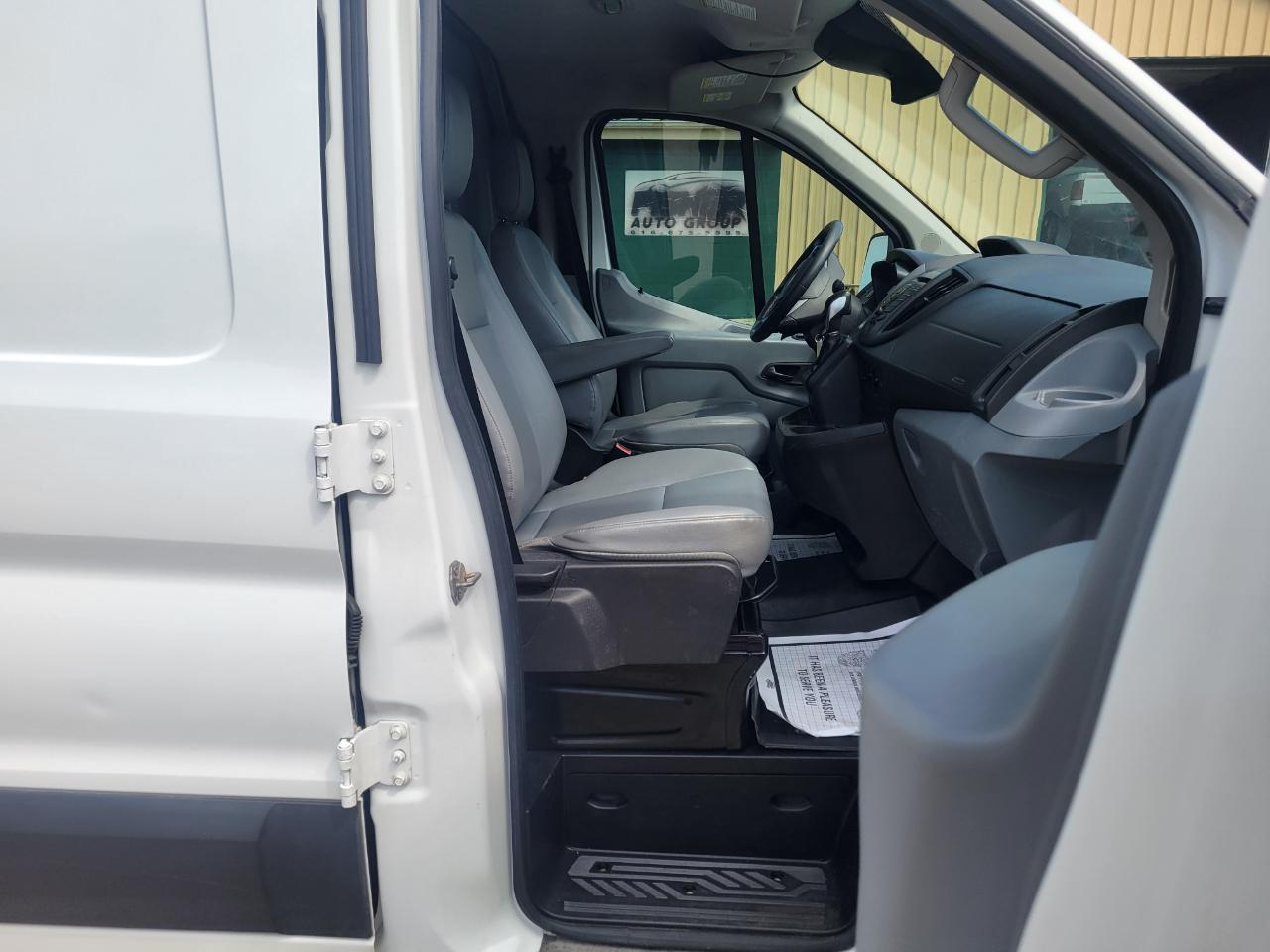 Ford Transit Cargo Van T-250 148" Low Rf 9000 GVWR Swing-Out RH Dr 2015