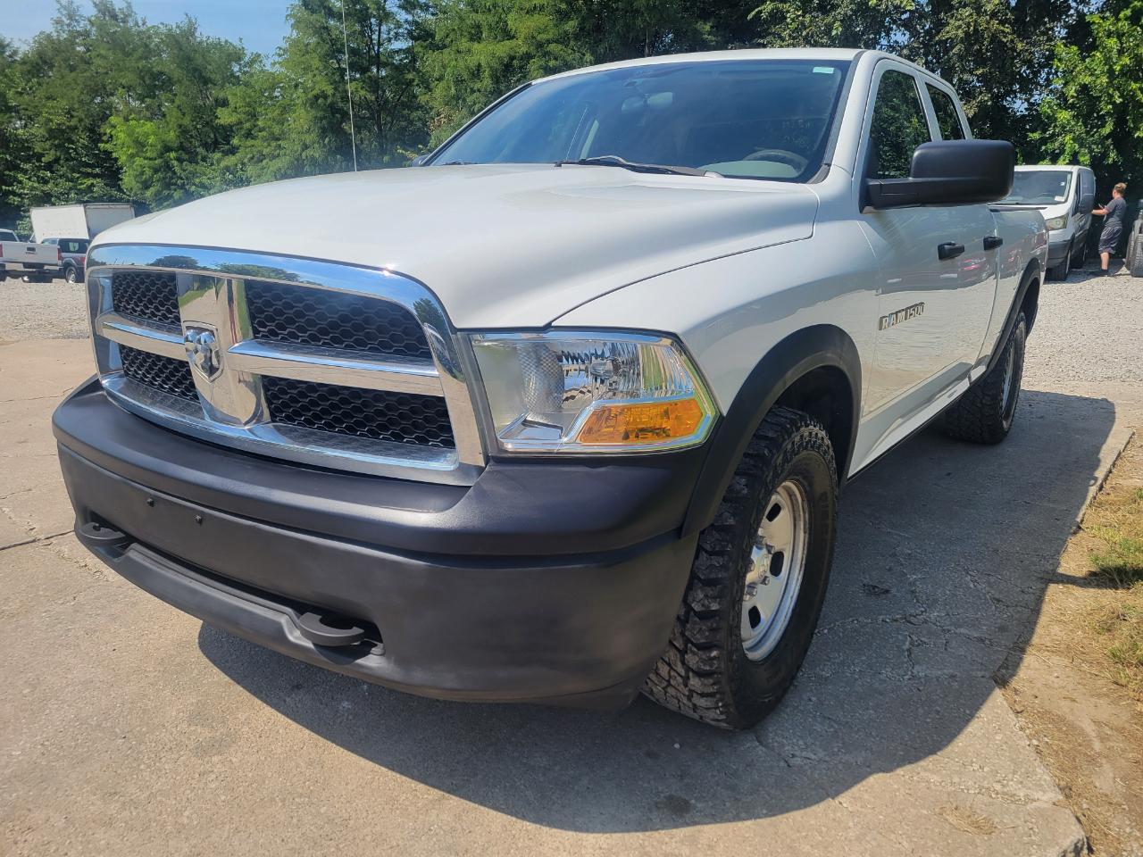 Dodge 1500 ST Quad Cab 4WD 2011