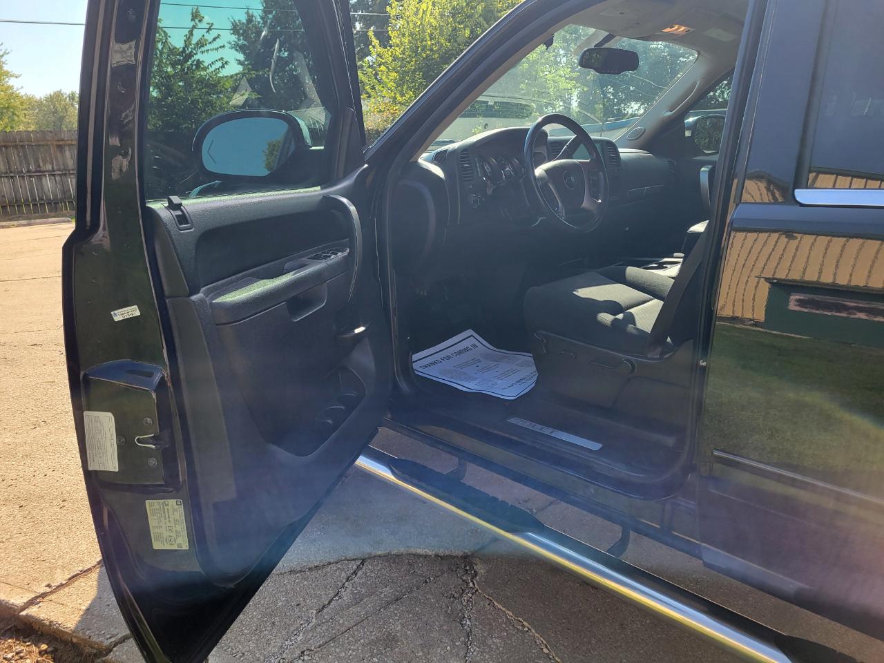 Chevrolet Silverado 1500 LT Crew Cab 4WD 2012