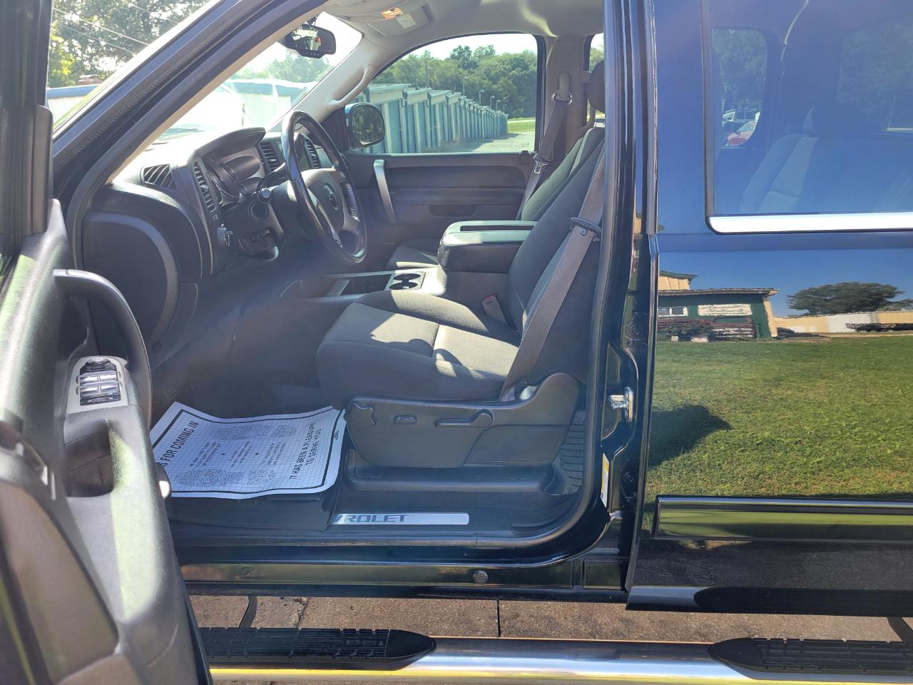 Chevrolet Silverado 1500 LT Crew Cab 4WD 2012