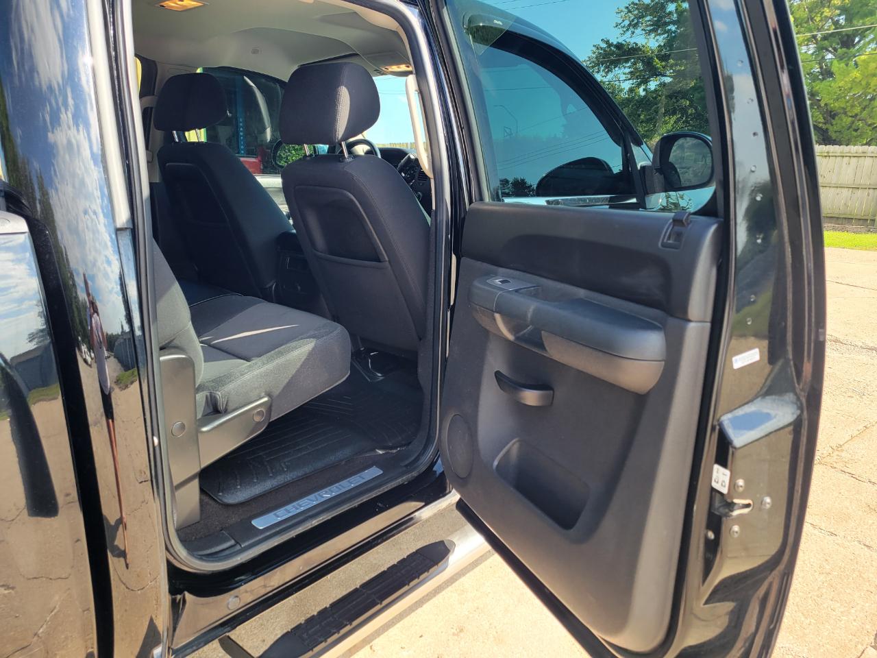 Chevrolet Silverado 1500 LT Crew Cab 4WD 2012