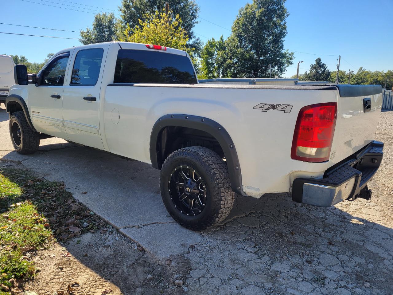 GMC Sierra 3500HD SLE Crew Cab 4WD 2013