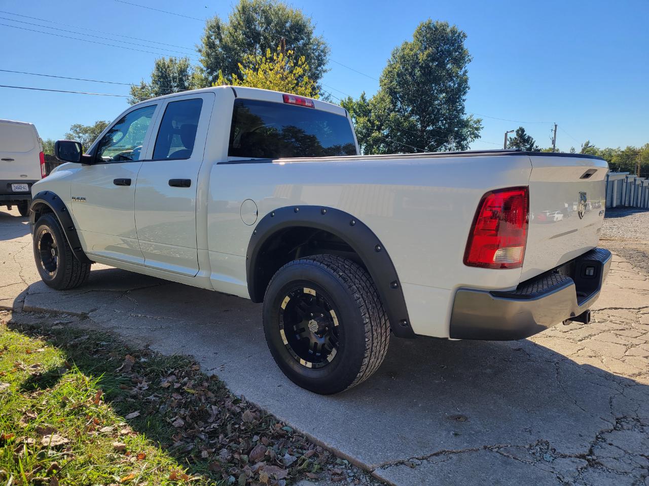 Dodge Ram 1500 ST Quad Cab 4WD 2010