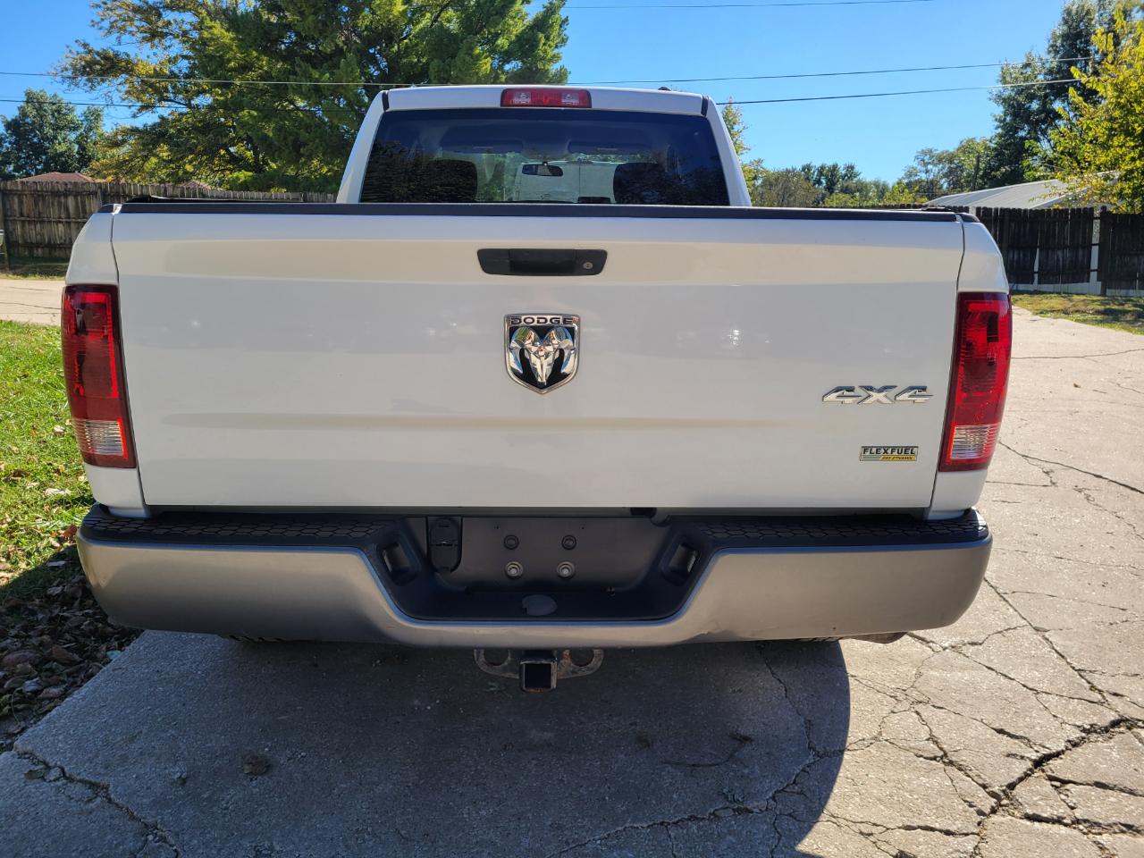 Dodge Ram 1500 ST Quad Cab 4WD 2010