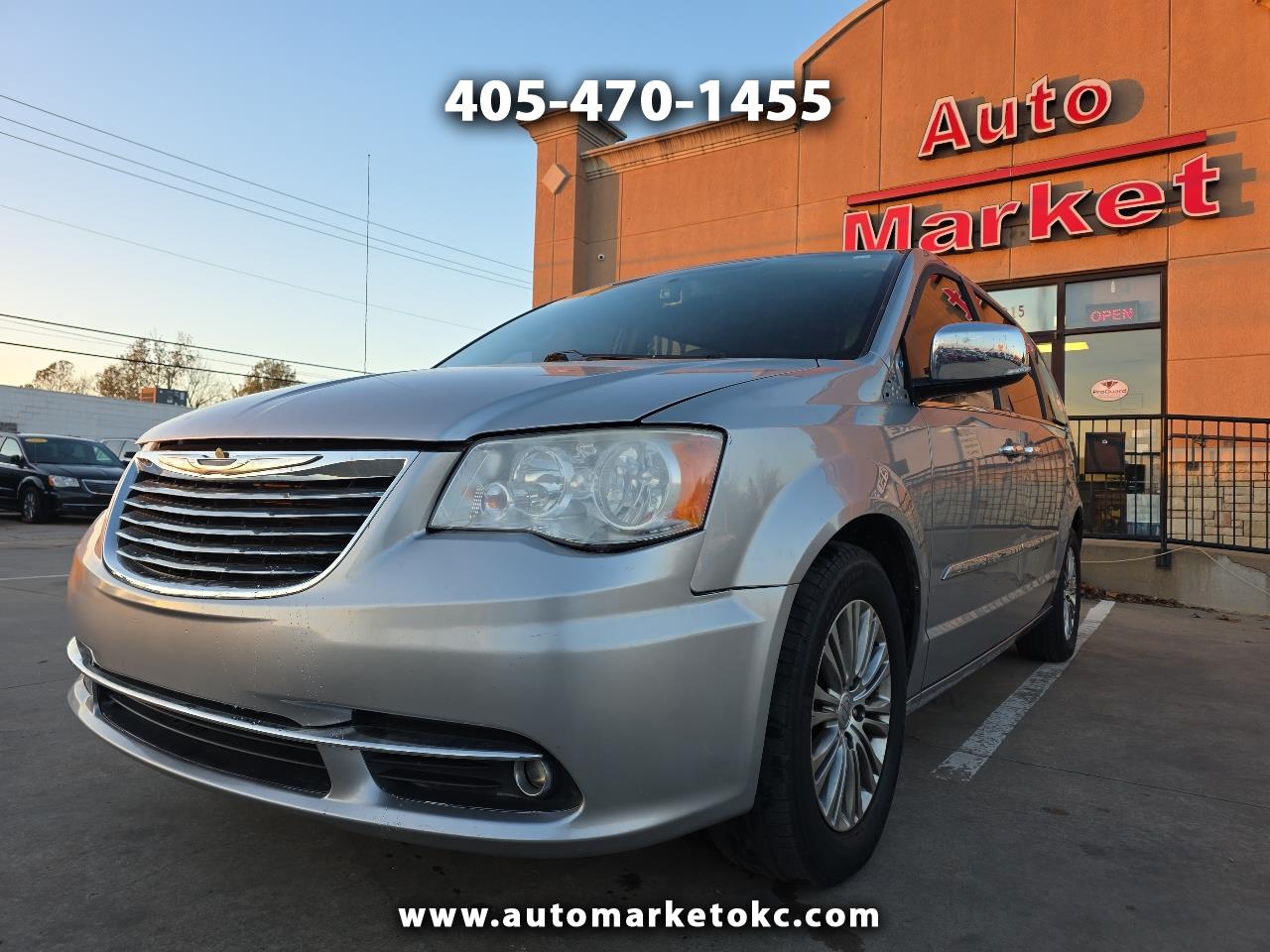 2013 Chrysler Town & Country Touring-L