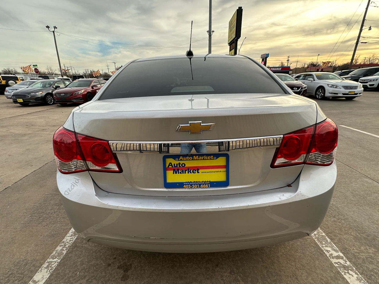 Chevrolet Cruze Limited 4dr Sdn Auto LT w/1LT 2016