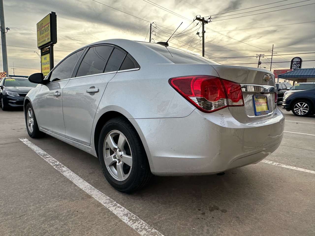 Chevrolet Cruze Limited 4dr Sdn Auto LT w/1LT 2016