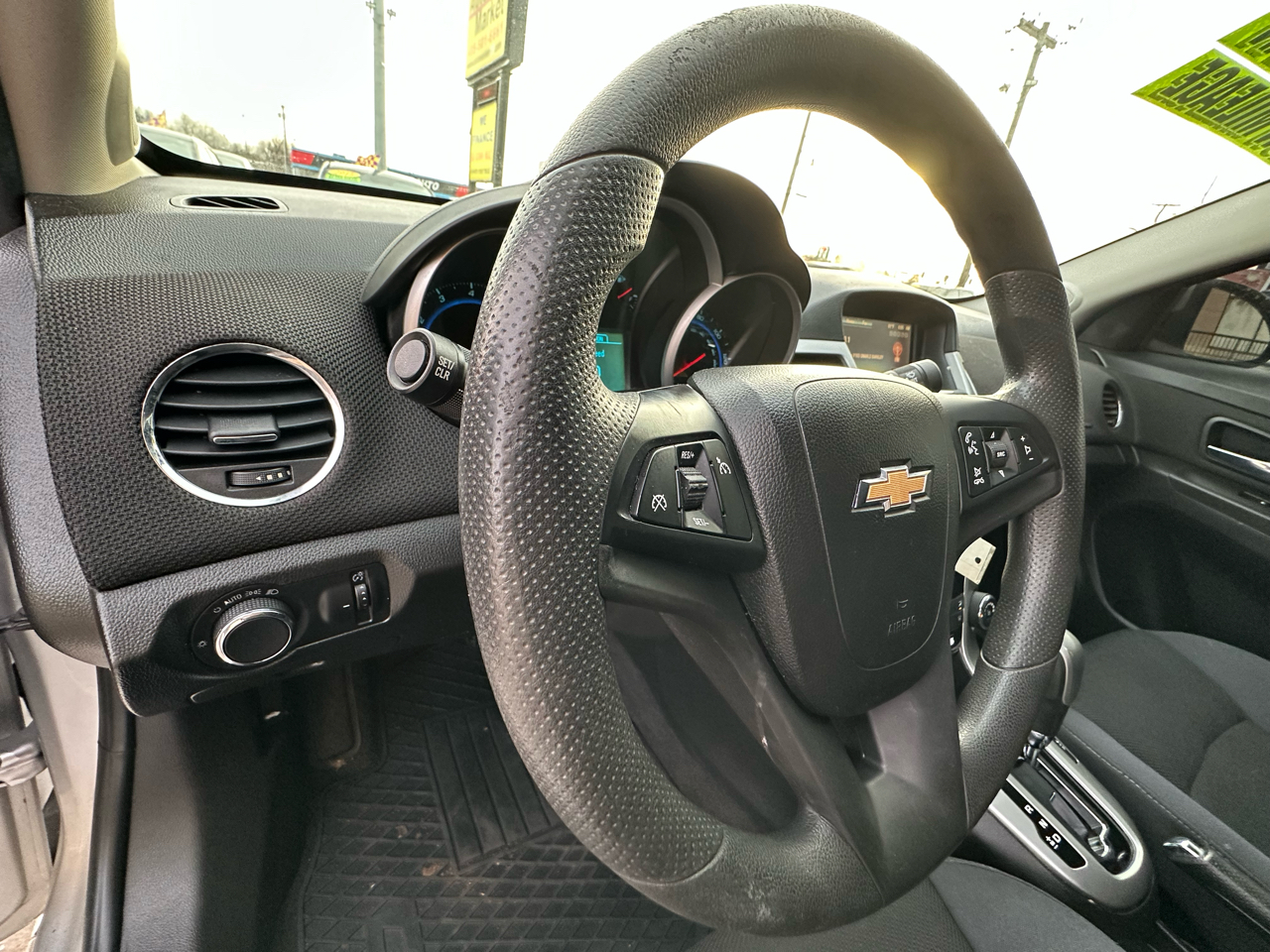 Chevrolet Cruze Limited 4dr Sdn Auto LT w/1LT 2016