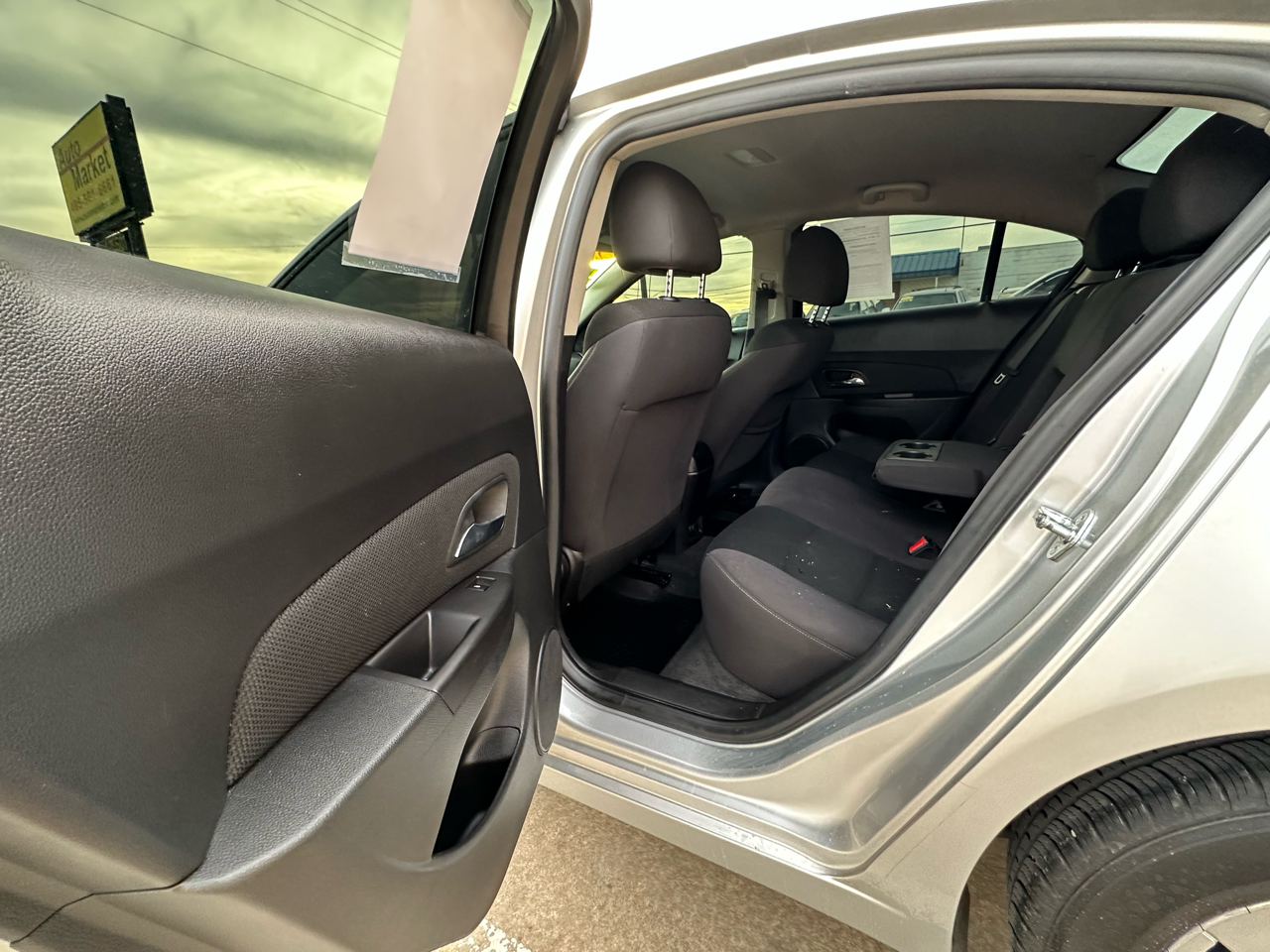 Chevrolet Cruze Limited 4dr Sdn Auto LT w/1LT 2016