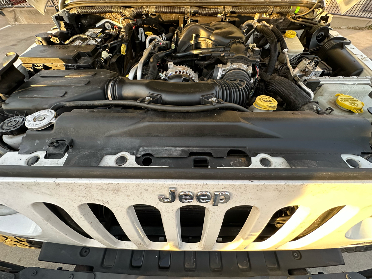 Jeep Wrangler Unlimited 4WD 4dr Rubicon Hard Rock 2015