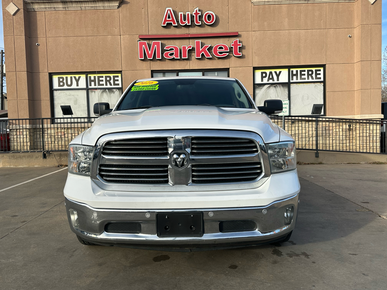 RAM 1500 2WD Crew Cab 140.5" Lone Star 2016
