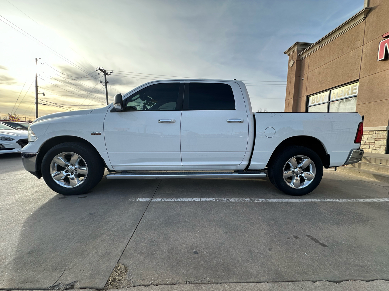 RAM 1500 2WD Crew Cab 140.5" Lone Star 2016